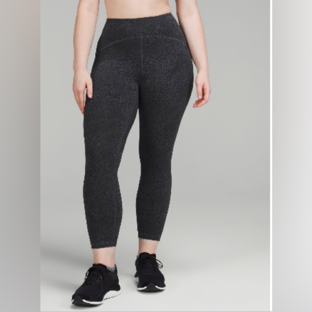 Lululemon Power Thru HR Tight 25” Size 12